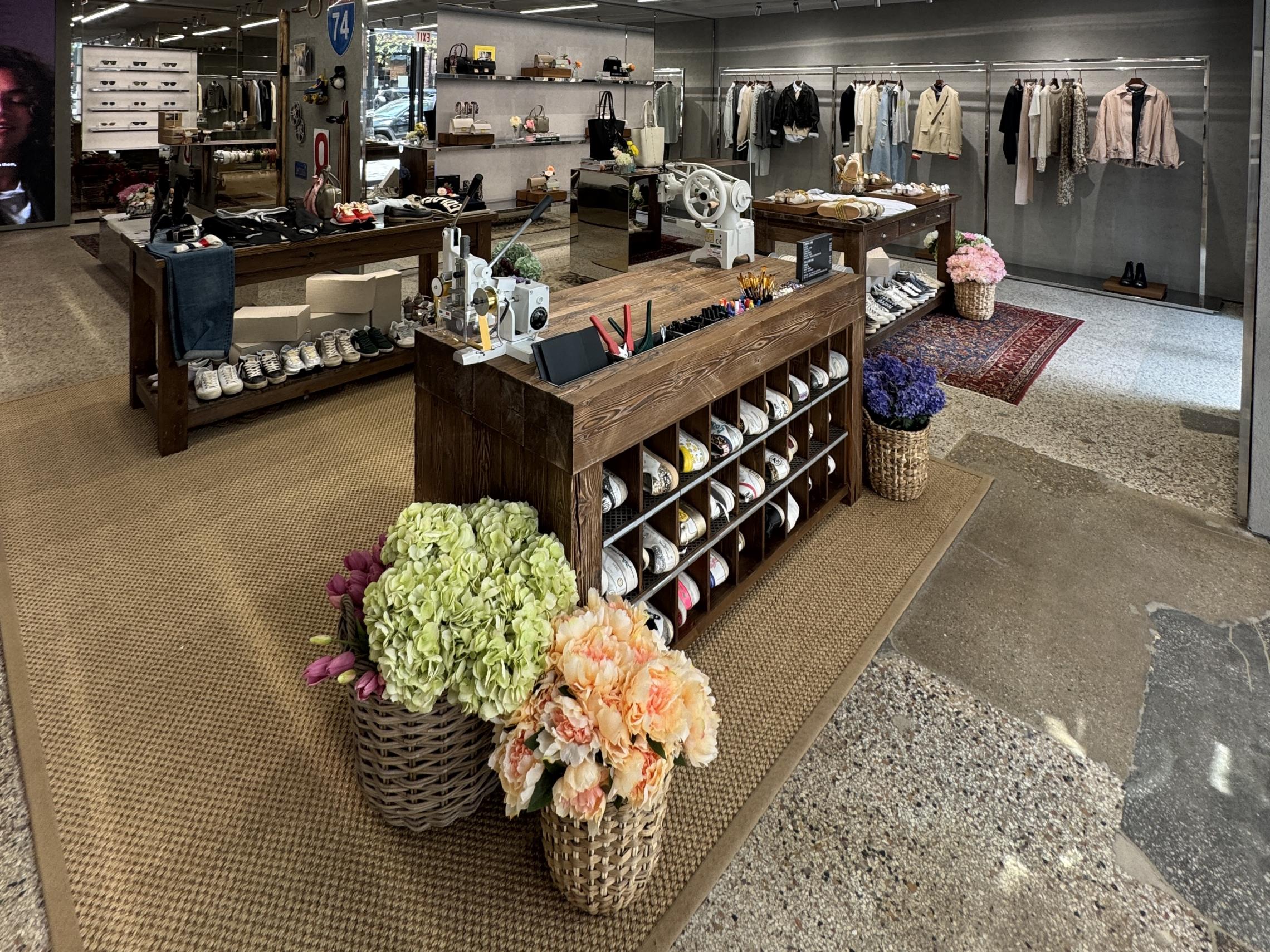 Golden Goose, Gold Coast, Chicago, IL